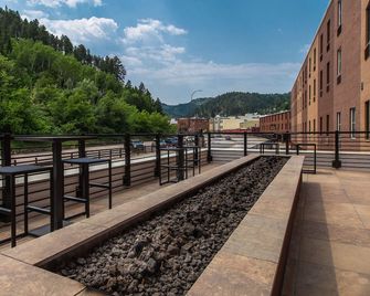 Four Points by Sheraton Deadwood - Deadwood - Ban công