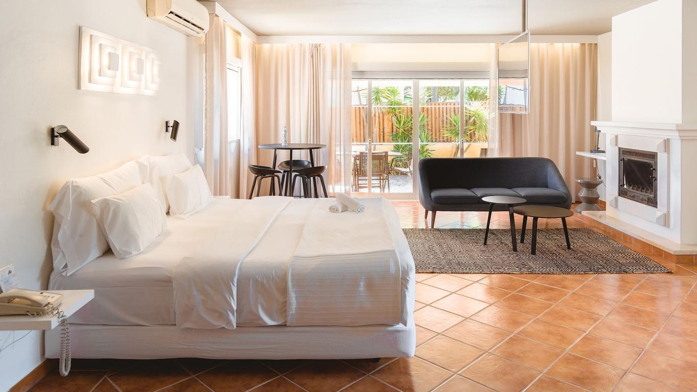 Costa d'Oiro Ambiance Village