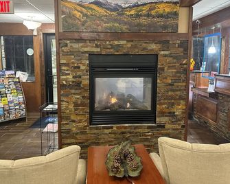Days Inn & Suites by Wyndham Gunnison - Gunnison - Recepção