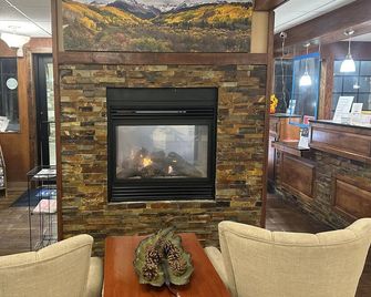 Days Inn & Suites by Wyndham Gunnison - Gunnison - Receptie