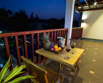 Seasons Boutique Lodge- Ngapali - Ngapali Beach - Balcony