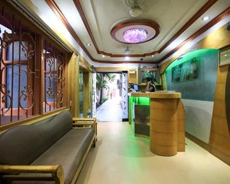 Hotel Park Inn - Kolkata - Front desk