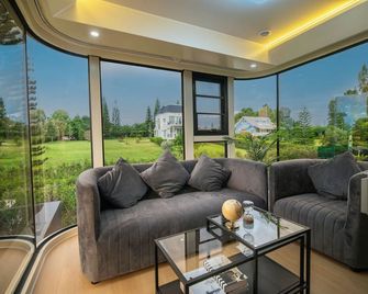 Parach Resort Khaokho - Khao Kho - Sala de estar