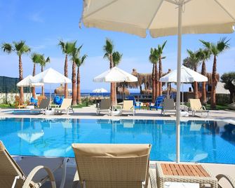 Esida Hotel - Küçükkuyu - Pool