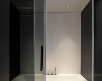 Interno Marche Design Experience Hotel - Tolentino - Bathroom