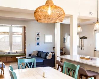 Days Like This -spacious home steps from the beach - Navarre - Comedor