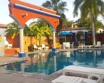 Hotel Hacienda Flamingos - San Blas - Басейн