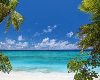 Glamping- Beachfront Family Cabin- Qamea Island- off Taveuni - Taveuni Island - Beach