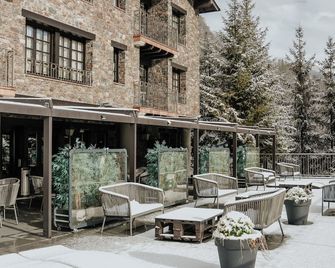 Abba Xalet Suites Hotel - Sispony - Patio