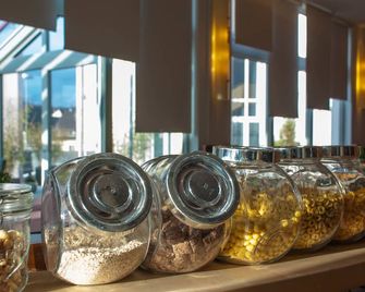 Hotel Stadt Püttlingen - Püttlingen - Buffet