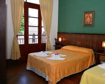 Hotel La Giralda - Salta