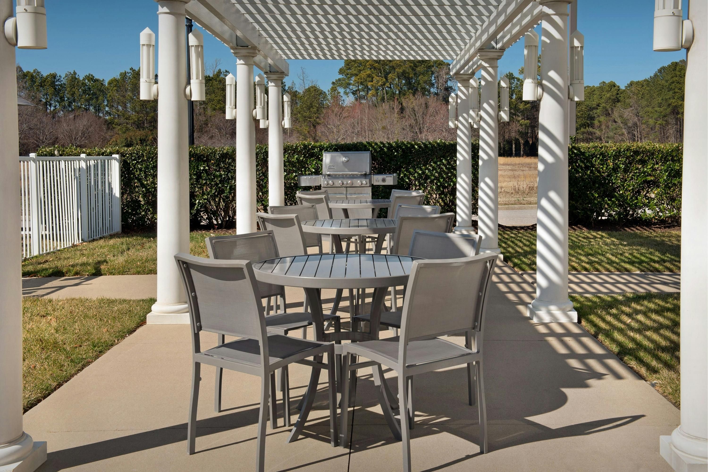 TownePlace Suites by Marriott Suffolk Chesapeake - Suffolk - Patio