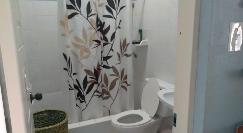 Bathroom view of lee's home2