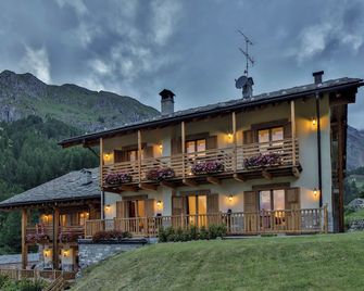Ellex Eco Hotel - Champoluc - Edificio