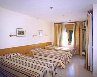 Hostal Mallorquines - Riudarenas - Habitación