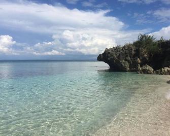 Avila's Horizon Dive Resort Malapascua - Daanbantayan - Strand