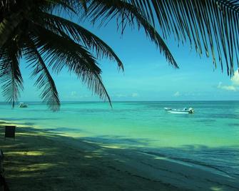 Little Corn Island Beach and Bungalow - Little Corn Island - Playa
