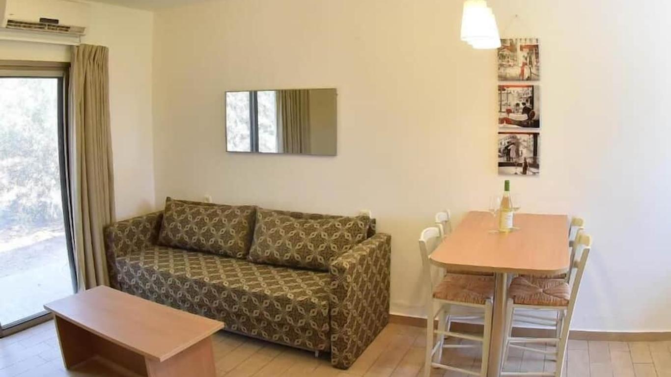 Eilot Kibbutz Country Lodging