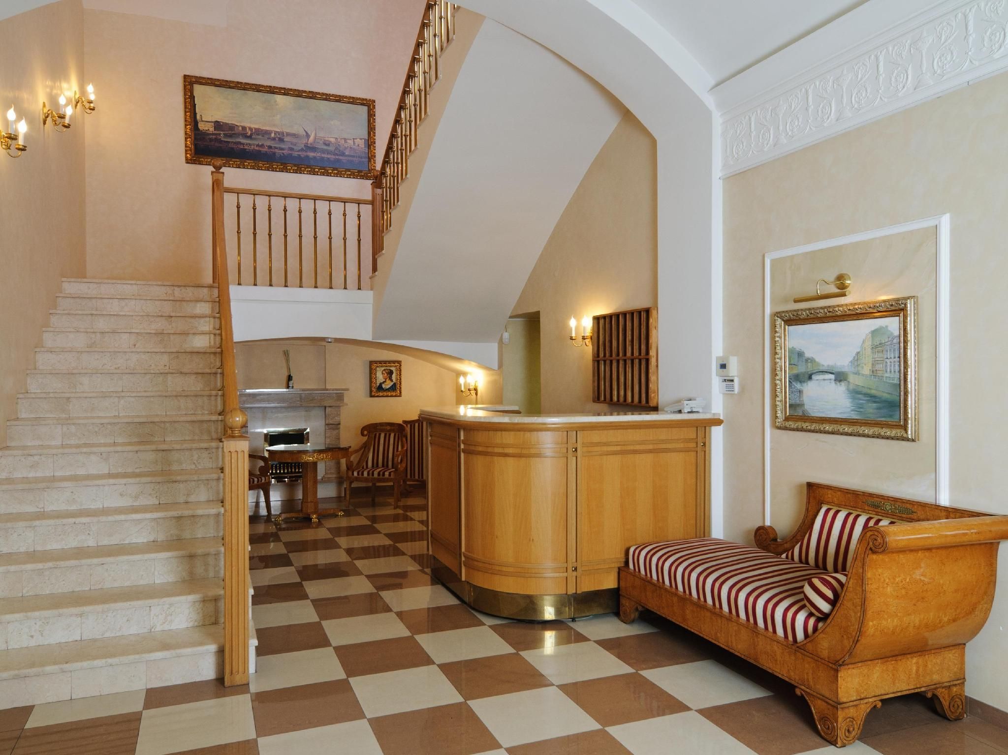 Aristocrat Boutique Hotel - סנט פטרסבורג - דלפק קבלה