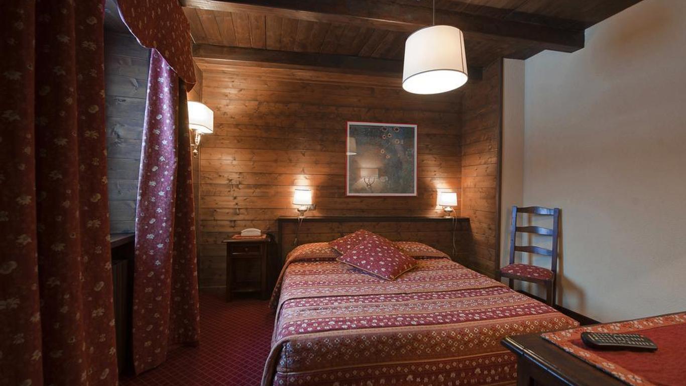 Hotel Jumeaux