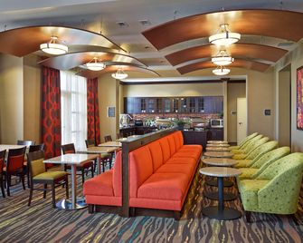 Homewood Suites by Hilton Calgary-Airport - קלגרי - מסעדה