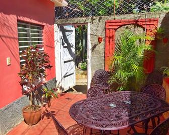 Hostal Yisney y Jose - Trinidad - Patio