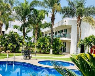 هوتل كاسكادا - كواوتلا - حوض السباحة