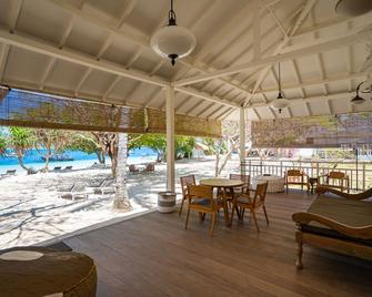 Vayam Boutique Resort Gili Asahan - Sekotong Barat - Patio