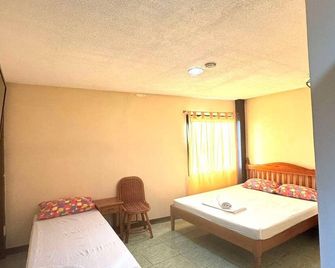 Princesa el gallo inn - Puerto Princesa