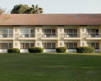 Hotel Kibbutz Shefayim - Shefayim - Edificio