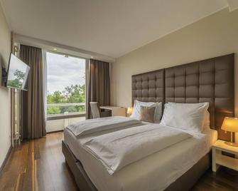 Pakat Residences - Vienna - Bedroom
