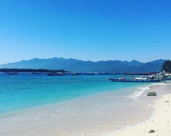 Kalua Boutique Bungalows - Pemenang - Strand