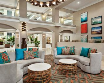 Embassy Suites by Hilton Santa Ana Orange County Airport - Santa Ana - Salónek