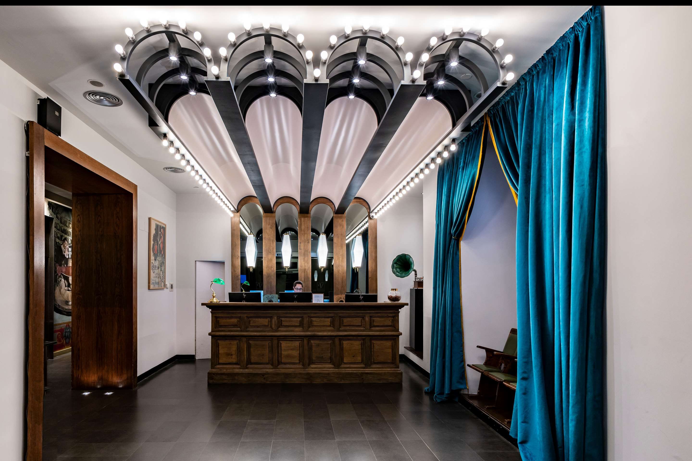 Vincci Soho - Madrid - Front desk