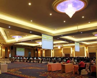 Thepnakorn Hotel - Buri Ram