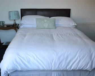 Redhall Arms Hotel - Laurencekirk - Bedroom