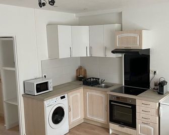 Chez Elie et Morgane - Le Boulou - Kitchen