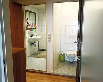 Cityhotel Junger Fuchs - Salzburg - Bathroom