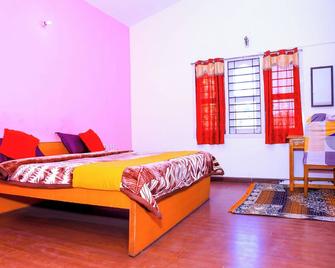 Vibe inn kodai - Kodaikanal - Bedroom