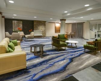 Fairfield Inn & Suites by Marriott Hazleton - Hazleton - Lounge