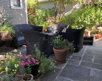 Location! Private Cottage, Quiet, Garden, Walk downtown - San Rafael - Patio