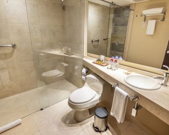 Best Western Plus 93 Park Hotel - Bogotá - Bathroom