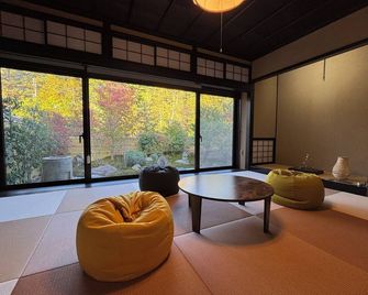 Ryokan Kawaki - Ōmachi - Olohuone