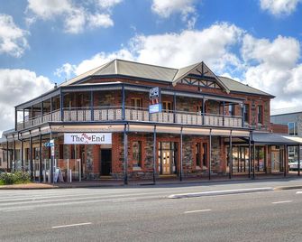 The Mile End Hotel - Adelaide - Building