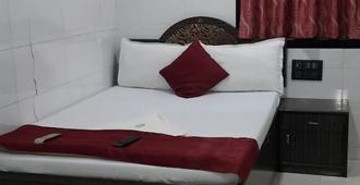 Central Guest House - Mumbai - Bedroom