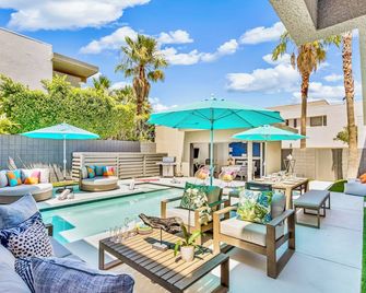 New! Villa Moderne: Luxe Modern Townhome, Private Pool/Spa - Palm Springs - Pool