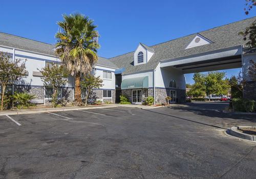 Quality Inn Fresno Yosemite Airport 74 1 2 2 Fresno Hotel