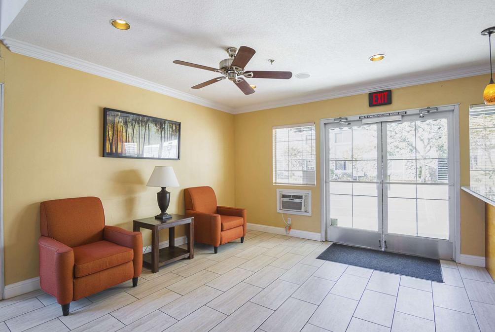 Quality Inn Fresno Yosemite Airport S 98 S 169 - 