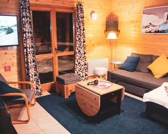 Comfortable wooden chalet with Jacuzzi, ideal for the whole family! - Le Dévoluy - Salon