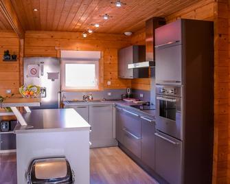 Insolite maison bois, wifi, streaming au coeur de l'Argonne et des batailles de Verdun - Sainte-Menehould - Cocina